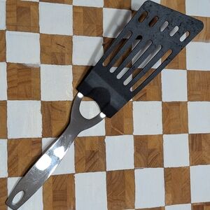 Oneida Fish Spatula Slotted Black Nylon Stainless Long Blade Angled Turner